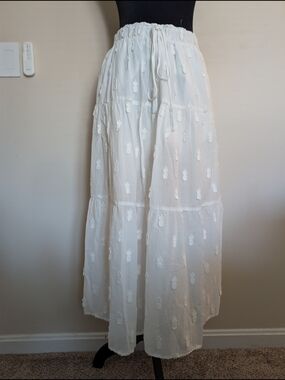 FARM Rio White Pineapple Embroidered Cotton Maxi Skirt Size Small NWOT